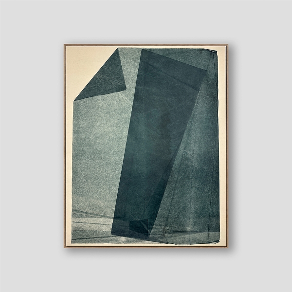VANHULLEBUSCH Catherine - I'd trust the future if it gave better guarantees